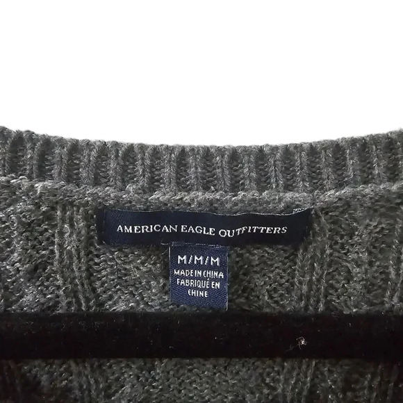 American Eagle Outfitters Gray Wool Blend Cable Knit Sweater Size Medium - Picture 5 of 8
